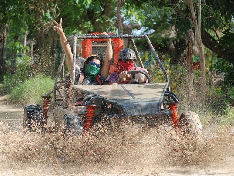 AWD Polaris 2 pax max- Adrenaline Adventure